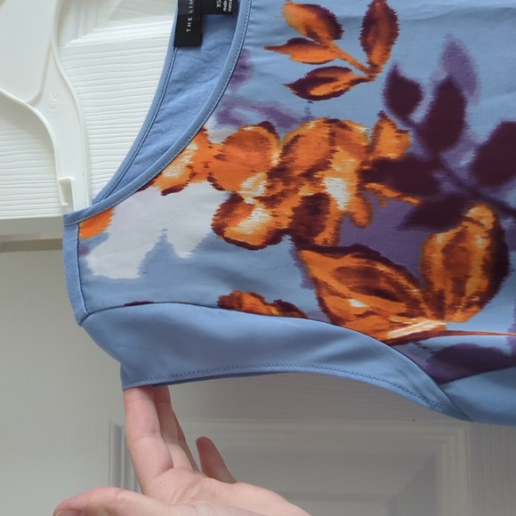 The Limited Ladies Top - Picture 3 of 6